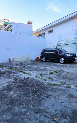 Casa para alugar com 260m², 3 quartos e 8 vagas Casa para alugar com 260m², 3 quartos e 8 vagasGaragem