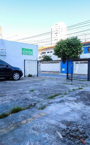 Casa para alugar com 260m², 3 quartos e 8 vagas Casa para alugar com 260m², 3 quartos e 8 vagasGaragem