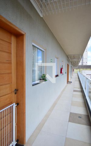 Apartamento à venda com 41m², 1 quarto e sem vagaÁrea comum - corredor superior