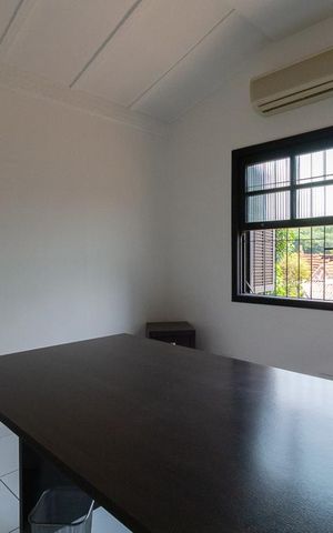 Casa à venda com 507m², 4 quartos e 8 vagas Casa à venda com 507m², 4 quartos e 8 vagasQuarto 2