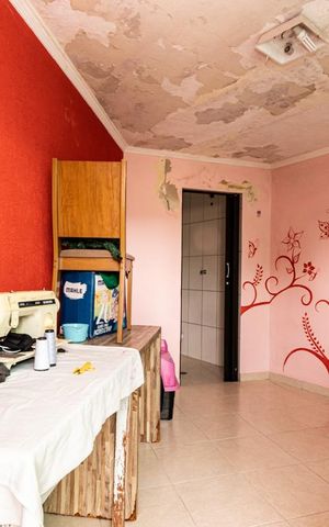 Casa à venda com 220m², 4 quartos e 4 vagas Casa à venda com 220m², 4 quartos e 4 vagasQuarto de serviço