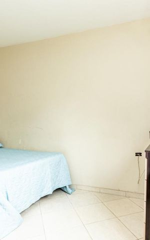 Casa à venda com 220m², 4 quartos e 4 vagas Casa à venda com 220m², 4 quartos e 4 vagasQuarto 1