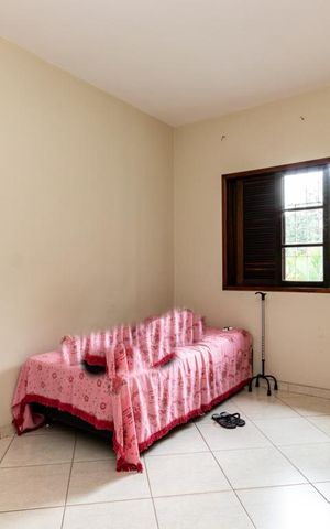 Casa à venda com 220m², 4 quartos e 4 vagas Casa à venda com 220m², 4 quartos e 4 vagasQuarto 2