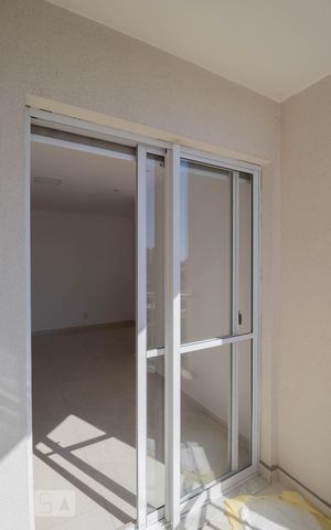 Apartamento à venda com 56m², 2 quartos e 1 vaga Apartamento à venda com 56m², 2 quartos e 1 vagavaranda