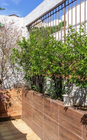 Casa à venda com 365m², 5 quartos e 1 vaga Casa à venda com 365m², 5 quartos e 1 vagaTerraço Gourmet