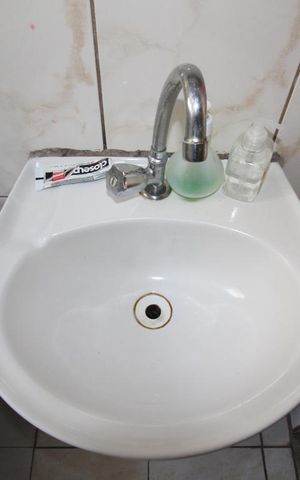 Casa à venda com 400m², 2 quartos e 3 vagasBanheiro