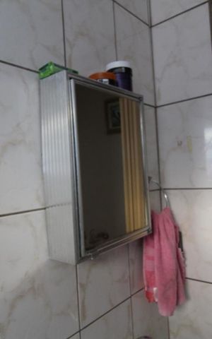 Casa à venda com 400m², 2 quartos e 3 vagasBanheiro