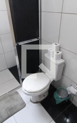 Casa à venda com 265m², 2 quartos e 1 vagaBanheiro 