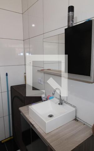 Casa à venda com 265m², 2 quartos e 1 vagaBanheiro 
