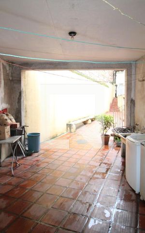 Casa à venda com 265m², 2 quartos e 1 vagaÁrea de Serviço