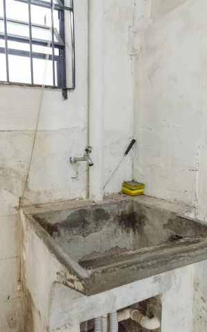 Casa à venda com 100m², 2 quartos e 1 vaga Casa à venda com 100m², 2 quartos e 1 vagaLavanderia