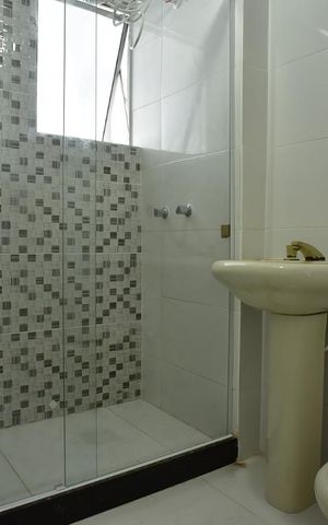 Apartamento para alugar com 65m², 2 quartos e 1 vagaBanheiro