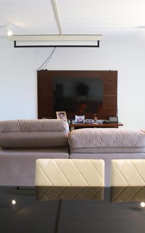 Apartamento para alugar com 280m², 4 quartos e 5 vagasSala