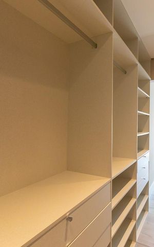Apartamento à venda com 157m², 3 quartos e 3 vagas Apartamento à venda com 157m², 3 quartos e 3 vagasCloset da suíte 2