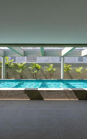 Apartamento à venda com 157m², 3 quartos e 3 vagas Apartamento à venda com 157m², 3 quartos e 3 vagasÁrea comum - Piscina
