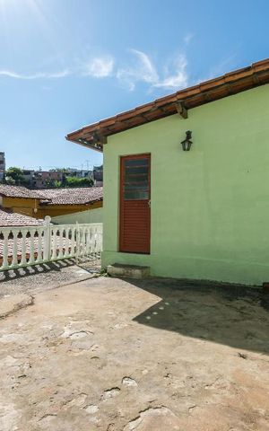 Casa para alugar com 220m², 3 quartos e 3 vagas Casa para alugar com 220m², 3 quartos e 3 vagasÁrea Segundo Andar
