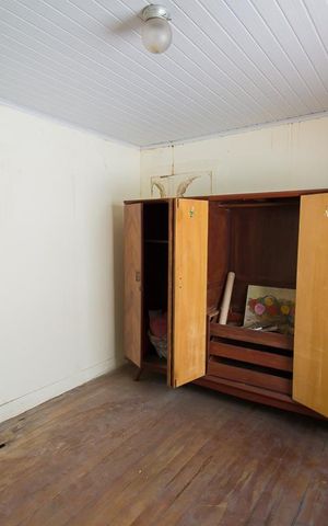 Casa à venda com 165m², 2 quartos e 1 vagaQuarto 1