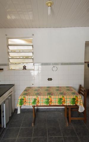 Casa à venda com 165m², 2 quartos e 1 vagaCozinha