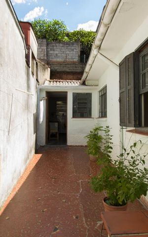 Casa à venda com 165m², 2 quartos e 1 vagaQuintal