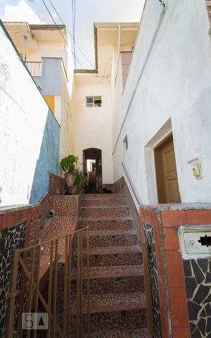 Casa à venda com 165m², 2 quartos e 1 vagaFachada