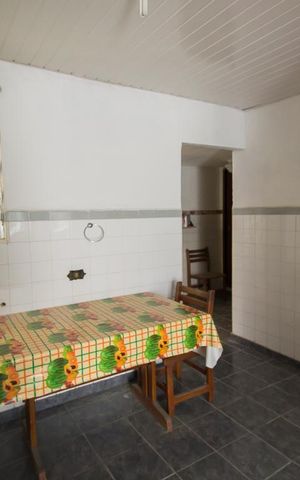 Casa à venda com 165m², 2 quartos e 1 vagaCozinha