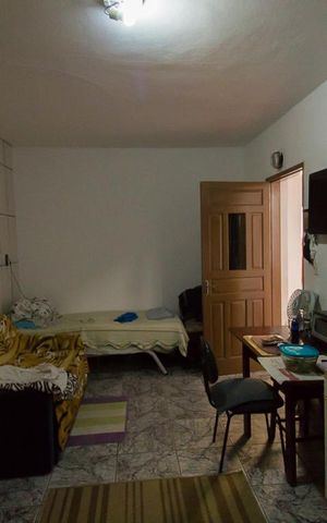 Casa à venda com 165m², 2 quartos e 1 vagaEdícula