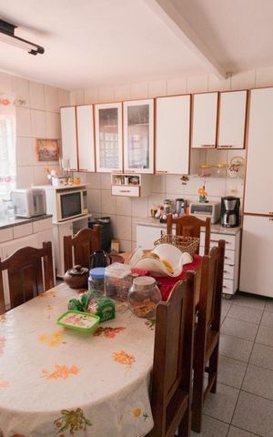 Casa à venda com 440m², 5 quartos e 2 vagasCozinha