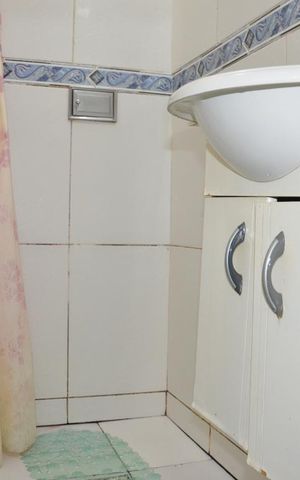 Casa à venda com 51m², 4 quartos e sem vagaBanheiro
