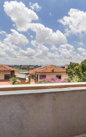 Casa para alugar com 460m², 4 quartos e 6 vagas Casa para alugar com 460m², 4 quartos e 6 vagasvaranda suíte