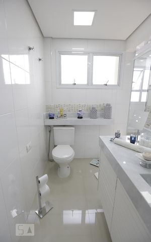 Apartamento à venda com 258m², 3 quartos e 6 vagasBanheiro da Suíte 3