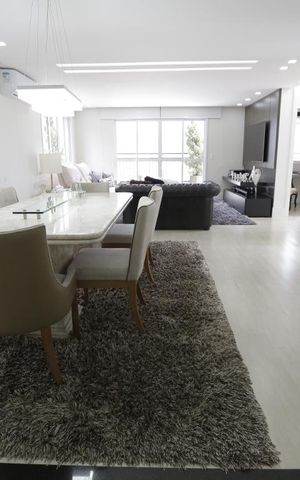 Apartamento à venda com 258m², 3 quartos e 6 vagasSala