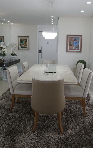 Apartamento à venda com 258m², 3 quartos e 6 vagasSala