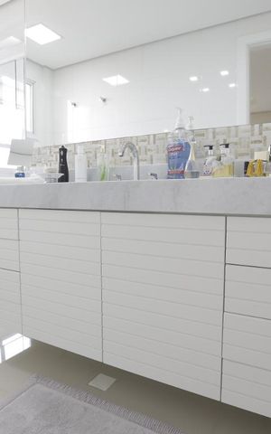 Apartamento à venda com 258m², 3 quartos e 6 vagasBanheiro da Suíte 3