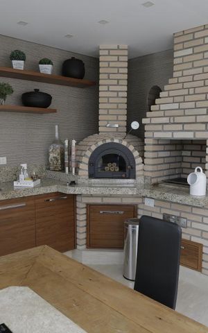 Apartamento à venda com 258m², 3 quartos e 6 vagasChurrasqueira