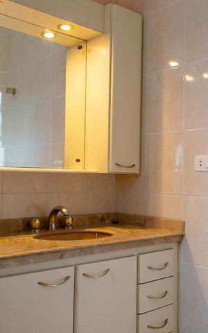 Apartamento para alugar com 95m², 3 quartos e 2 vagas Apartamento para alugar com 95m², 3 quartos e 2 vagasBanheiro