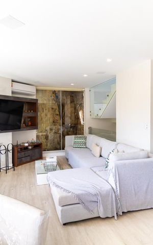 Casa para alugar com 700m², 3 quartos e 6 vagas Casa para alugar com 700m², 3 quartos e 6 vagasSala e Cozinha Americana
