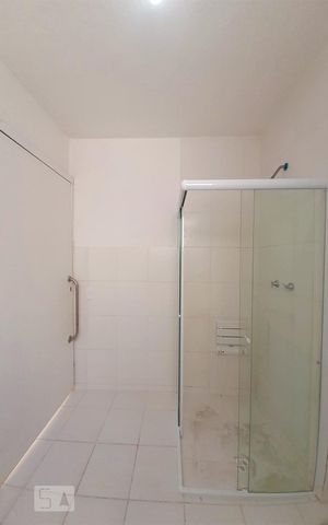 Apartamento à venda com 70m², 1 quarto e 1 vaga Apartamento à venda com 70m², 1 quarto e 1 vagaBanheiro Social