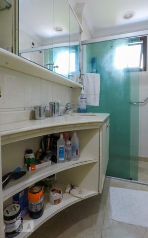 Apartamento à venda com 187m², 4 quartos e 3 vagasBanheiro