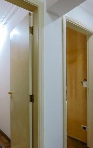 Apartamento à venda com 187m², 4 quartos e 3 vagasEntrada banheiro