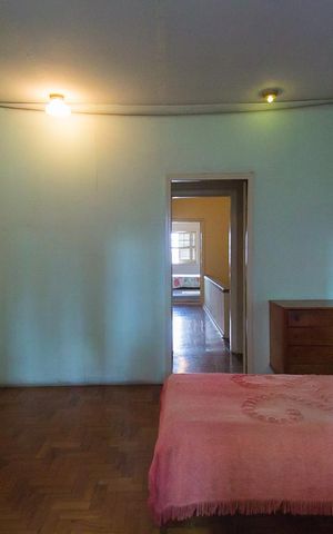 Casa à venda com 180m², 3 quartos e 6 vagasQuarto 2 - Suíte