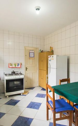 Casa à venda com 180m², 3 quartos e 6 vagasCozinha
