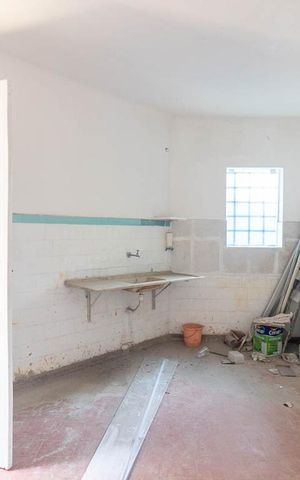 Casa à venda com 95m², 2 quartos e sem vaga Casa à venda com 95m², 2 quartos e sem vagaCozinha