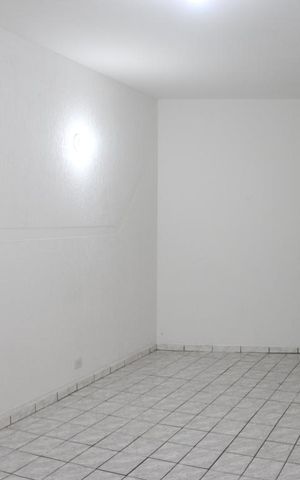 Apartamento para alugar com 80m², 2 quartos e sem vagaSala
