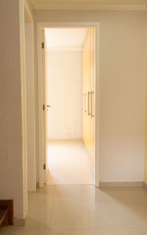 Casa para alugar com 70m², 2 quartos e 2 vagas Casa para alugar com 70m², 2 quartos e 2 vagasCorredor