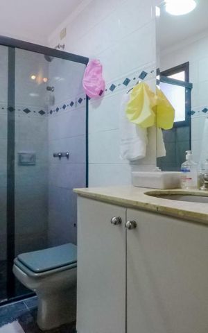 Apartamento para alugar com 384m², 3 quartos e 3 vagasBanheiro