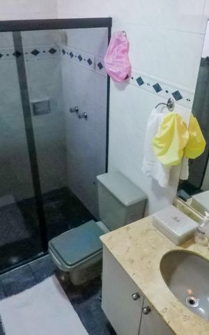 Apartamento para alugar com 384m², 3 quartos e 3 vagasBanheiro