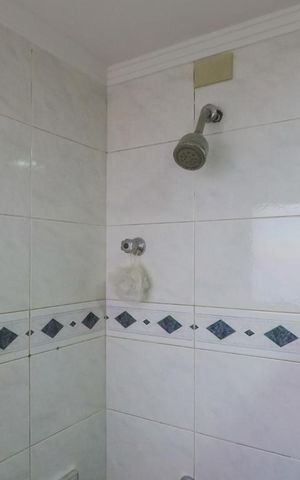 Apartamento para alugar com 384m², 3 quartos e 3 vagasBanheiro