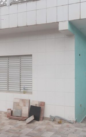 Casa à venda com 140m², 4 quartos e 2 vagasSacada