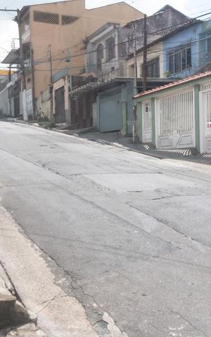 Casa à venda com 140m², 4 quartos e 2 vagasVista da Rua