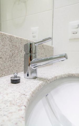 Apartamento para alugar com 60m², 2 quartos e 2 vagasBanheiro